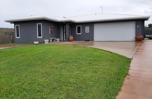 Cozy Room with Separate Entrance and Ensuit Bathroom
