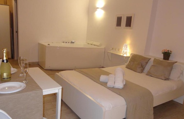 Cozy Rooms - BAÑERA HIDROMASAJE