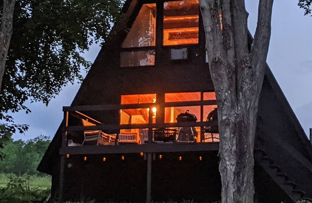 Cozy Rustic Cabin In The Hamlet Of Shushan NY. with incredible views