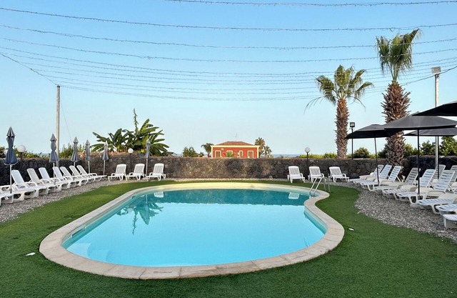 COZY RUSTIC WITH ETNA VIEW WITH POOL PRIVATE INDOOR PARKING SPACE