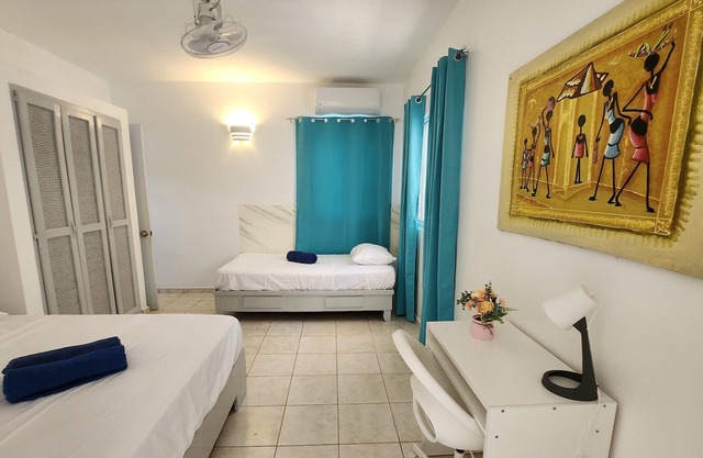 Cozy & safe 3-P Apartment, located in the city center, 8 minutes from the beach