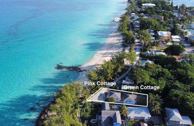 ACOGEDOR JUNTO AL MAR 2 DORMITORIOS / 2 BAÑOS BIMINI COTTAGE-BAY LADO VISTA -suave casa de color verde