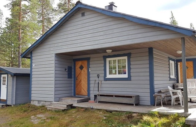 Cozy ski lodge with 3 bedrooms, sauna, fireplace and internet