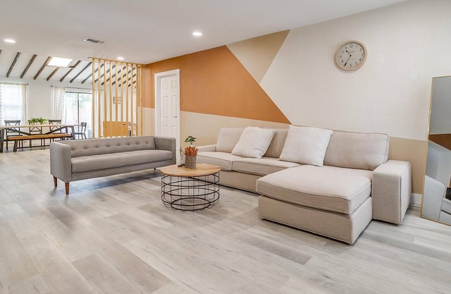 Cozy Spacious Modern House near DFW Airport I 4B2B