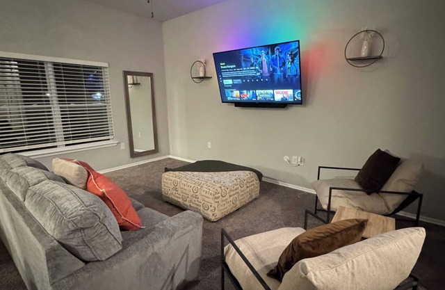 Cozy & Spacious Retreat