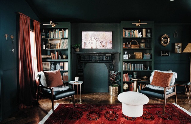 Cozy, speakeasy style house located in the heart of Norman