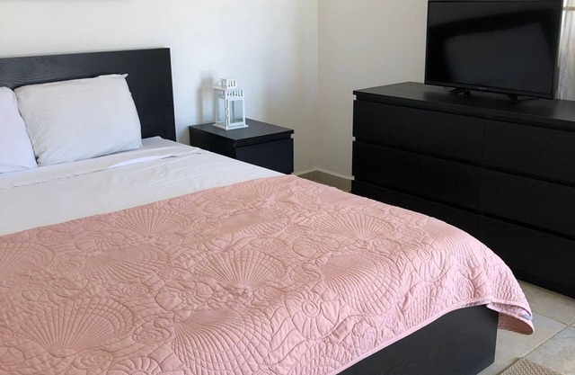 ACOGEDOR ESTUDIO CON ACCESO A PLAYA
