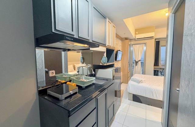 Cozy Stay And Best Value Studio At Tamansari Prospero Apartment