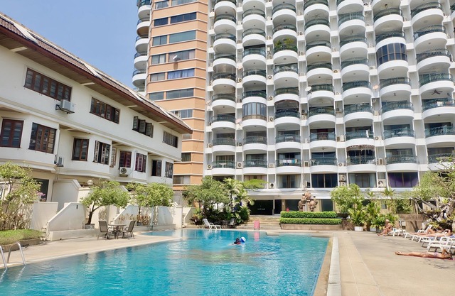 Cozy Stay w pool @Hillside 4 Nimman