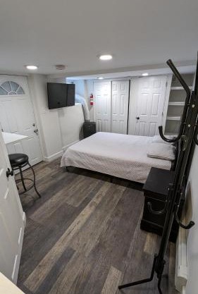 Cozy Studio 250'sqf with kitchenette and private bathroom Close to Time Square NYC