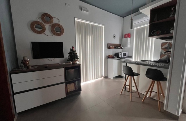 Cozy studio apartment, furnished in modern vintage style, located in the center of town