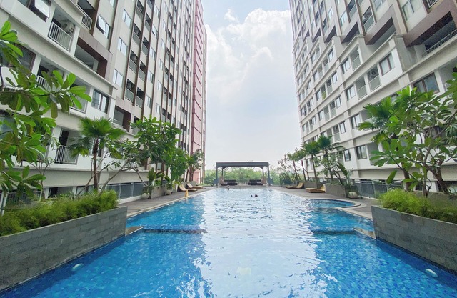 Cozy Studio Apartment At LRT City Jatibening