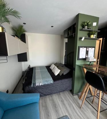 Cozy Studio Charming Spot - superb location Piņķi