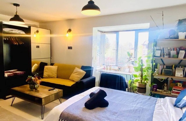 Cozy Studio for 2 near Ally Pally & Tottenham stadium - parking available