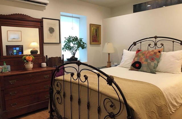 Cozy studio in awesome New York with AC