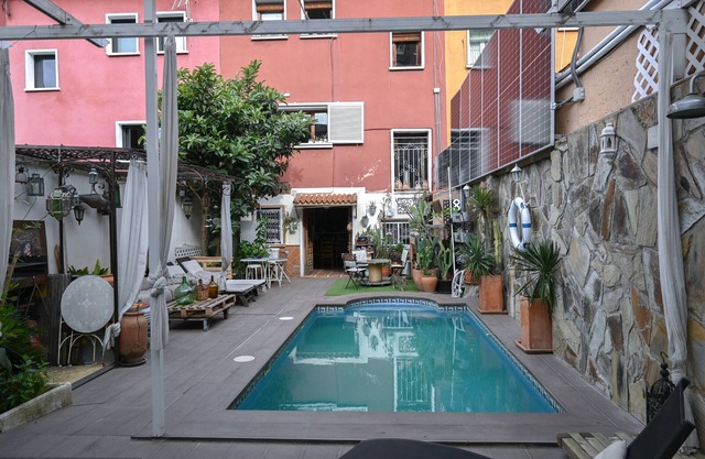 Coqueto estudio con piscina en Ciudad Lineal