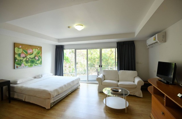 Acogedor estudio con playa privada R8