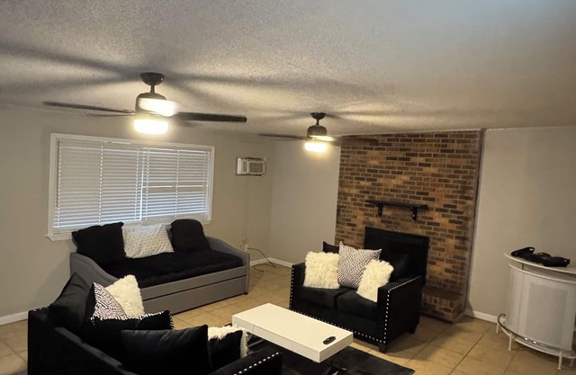 ’’COZY &STYLISH RETREAT IN SLIDELL 5-STAR COMFORT”!