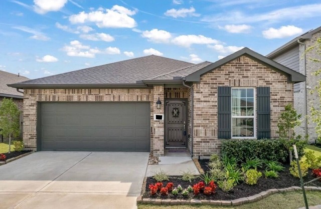 Cozy Suburban Home Perfect for Working Professionals & Short term Stays