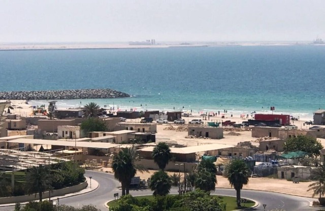 Condominio encantador con vista al mar en la laguna Al Khan