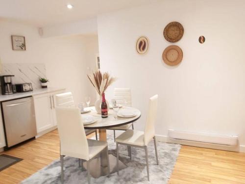 Cozy suite, Free WIFI , Free Parking