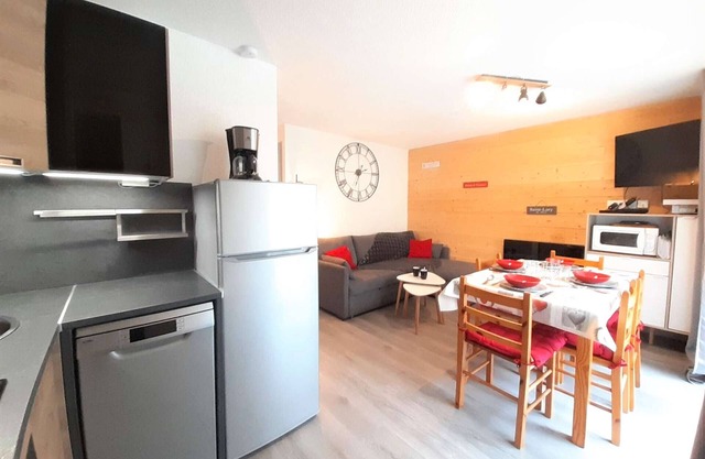Apartamento T3 con balcón, wifi y parking - Vignec