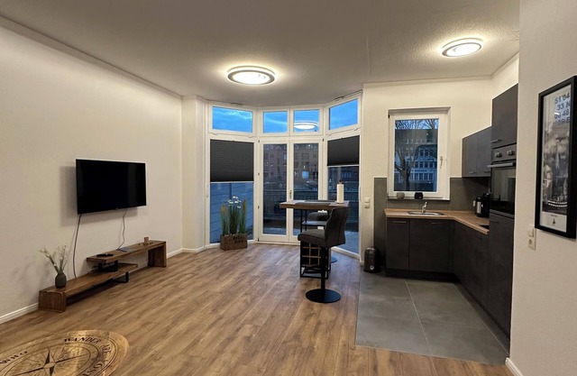 Cozy terrace apartment with a view of the Kleine Weser; 350 m to the city center