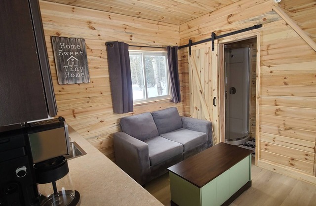 Cozy Tiny Cabin | Escape the City