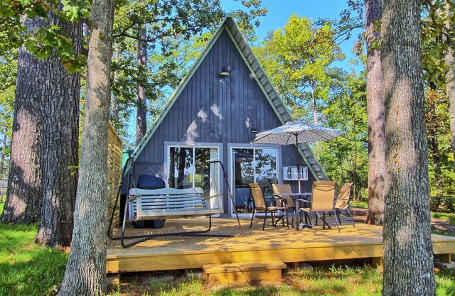Cozy Toledo Bend A-Frame w/ Waterfront Views!