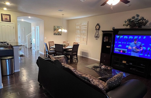 Cozy Transmountain El Paso Home with Garage, 4-Bed & 2-Living Areas