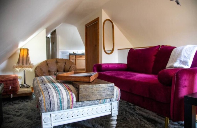 Cozy Tree Haus 1 Bedroom Apt