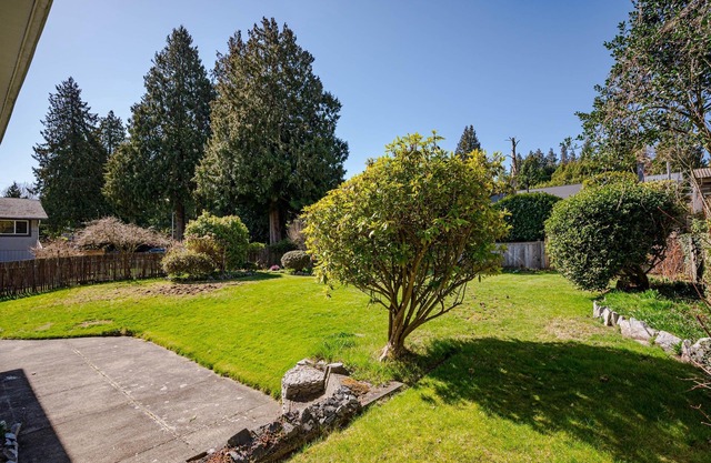 Cozy Tsawwassen Home