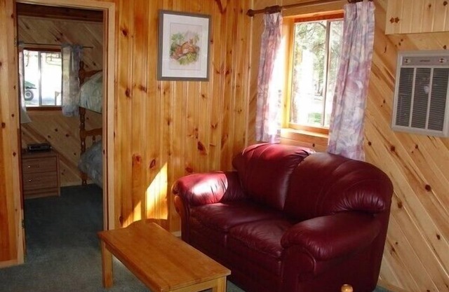 Dos acogedoras cabañas de un dormitorio - Sioux Narrows
