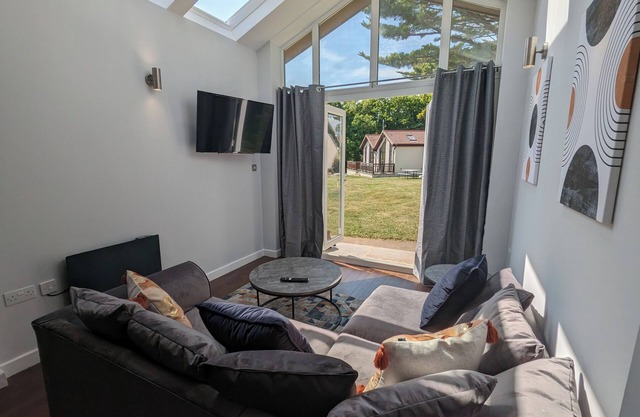 Cozy Two Bedroom Chalet in Sidmouth