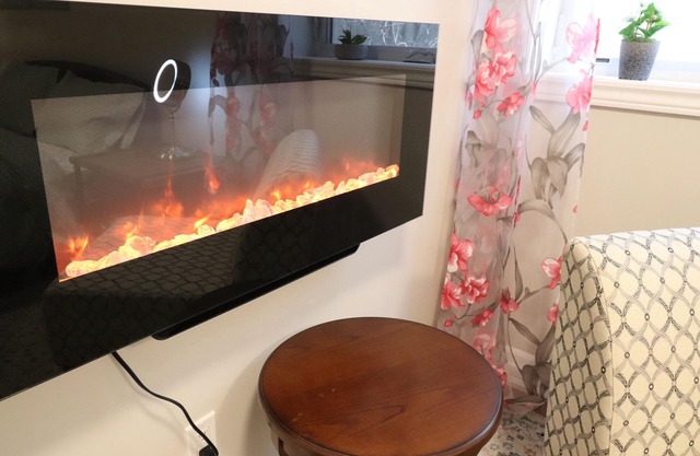 Cozy Two bedroom Suite with BBQ/Backyard