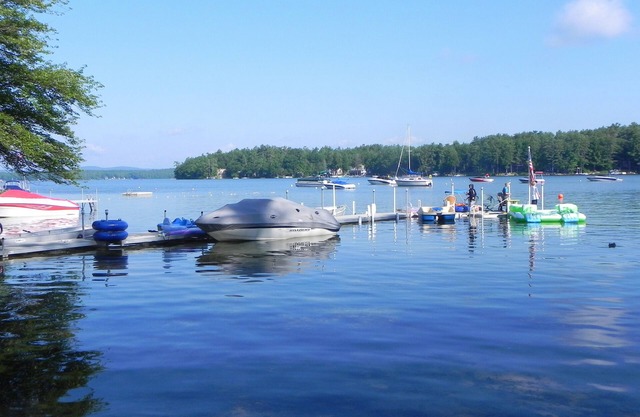 Acogedora casa de dos dormitorios en el lago Winnipesaukee! RESPIRACIÓN TOMANDO SOLES