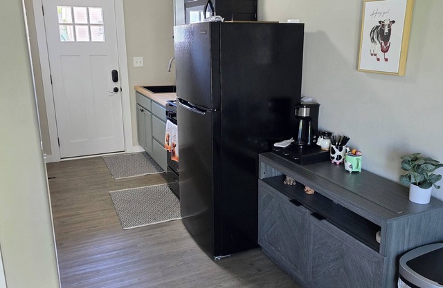 Cozy Updated Apartment Walking Distance to Downtown Fruita