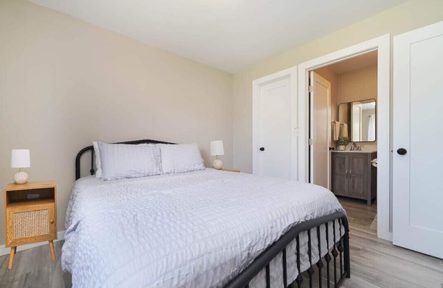 Cozy Updated Apartment Walking Distance to Downtown Fruita