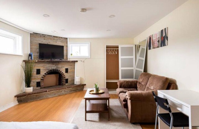 Cozy Urban Getaway