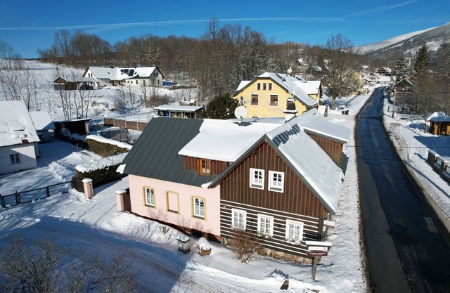 Cozy vacation home, close to the slopes and hiking trails