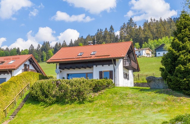 Cozy vacation home with dream view, large garden