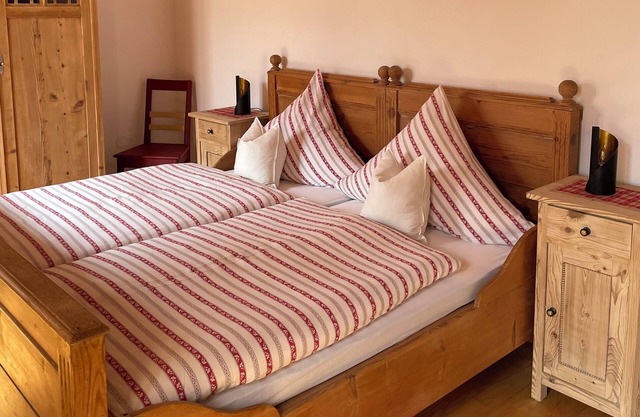 Cozy vacation home in a quiet natural location with panoramic views!