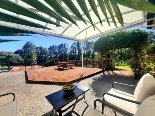 Cozy Vacation House in Oropi