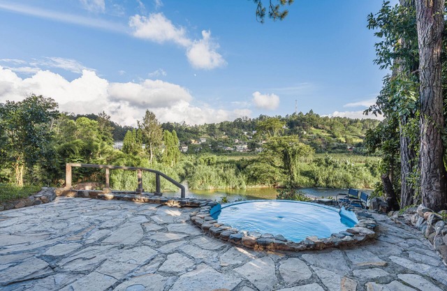 Splendid Arroyo Frio 4BR Rustic Villa