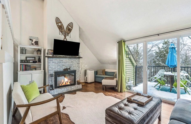 Cozy VT Condo, Wood Fireplace | Kingswood 1C