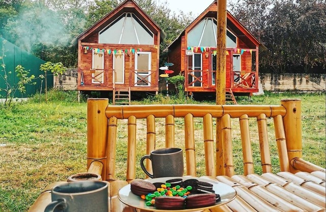 Cozy Wooden Cottage by the Sioni Lake