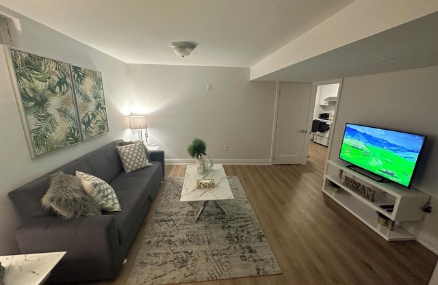 Cozy Zen "Dream" Getaway in the heart of Mississauga!