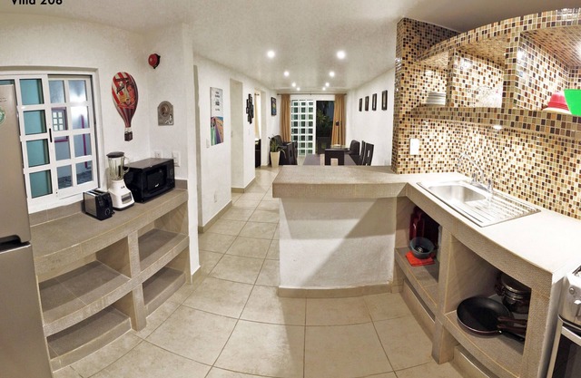 Hermosa casa recién remodelada cerca de la playa.