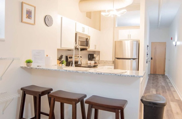 Cozysuites at The Block -direct Skybridge Access 1