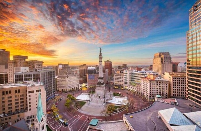 Cozysuites TWO Stylish Apts Monument Circle Indy